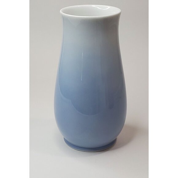 Bing Grondahl B&G Copenhagen Denmark Flowering Wisteria Porcelain Vase 7” Tall - Picture 3 of 4